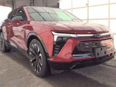 Used 2024 Chevrolet Blazer EV RS image 2