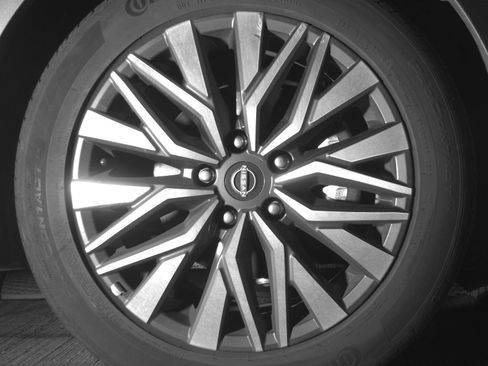 Used 2025 Nissan Altima 2.5 SV image 13