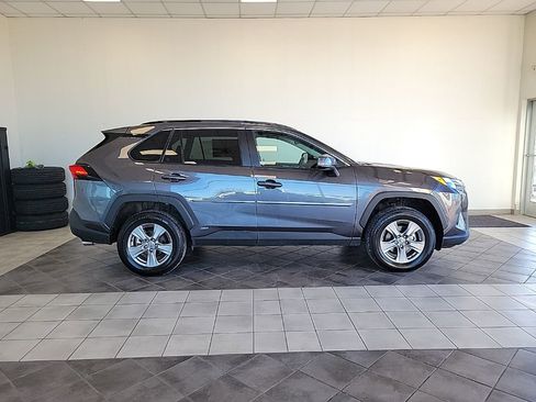 Used 2024 Toyota RAV4 LE image 4