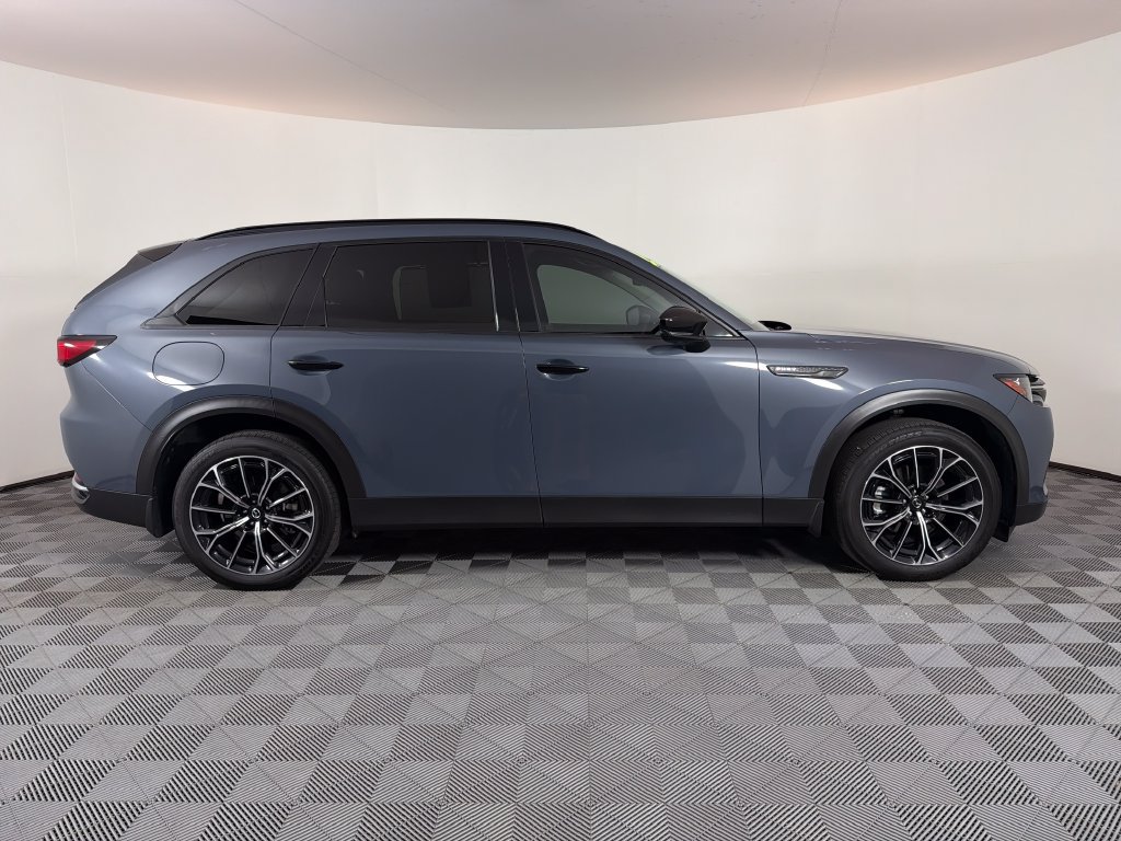 Used 2025 MAZDA CX-70 Plug-In Hybrid w/ Premium Pkg AWD/4WD image 2
