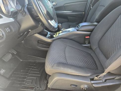 Used 2017 Dodge Journey SXT w/ Premium Group image 12