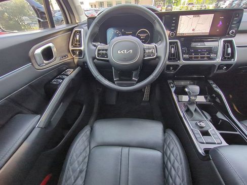 Used 2023 Kia Sorento SX Prestige AWD/4WD image 14
