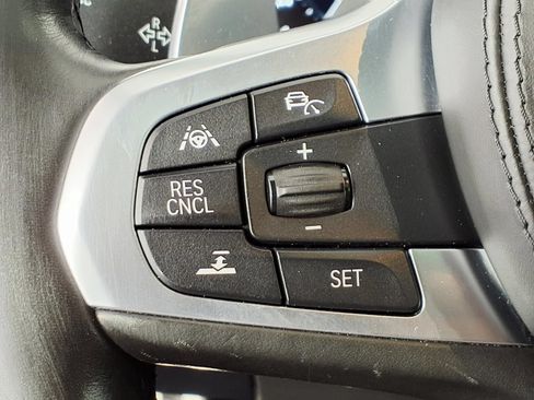 Used 2018 BMW M550i xDrive AWD/4WD image 17