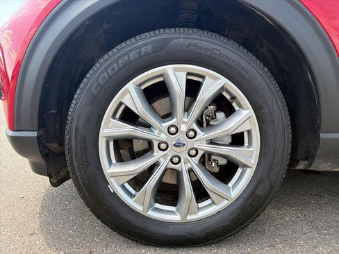 Used 2021 Ford Explorer XLT w/ Equipment Group 202A AWD/4WD image 21