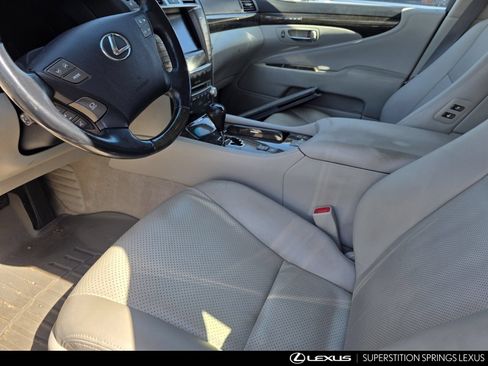 Used 2011 Lexus LS 460 AWD w/ Luxury Value Edition image 9