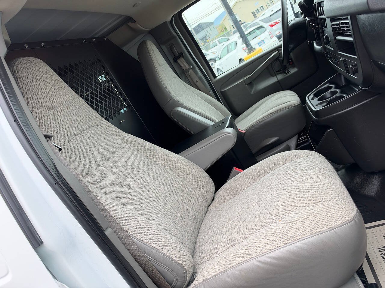 Used 2020 Chevrolet Express 2500 w/ Driver Convenience Package RWD image 16