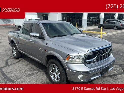 Used 2019 RAM 1500 Laramie RWD image 4