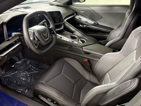 Used 2026 Chevrolet Corvette Stingray Coupe w/ Z51 Performance Package image 18