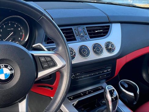 Used 2016 BMW Z4 sDrive35i image 9