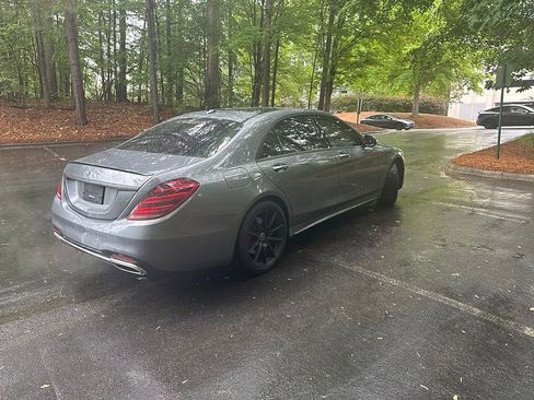 Used 2020 Mercedes-Benz S 560 Sedan w/ AMG Line Exterior image 6