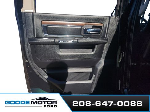 Used 2015 RAM 1500 Laramie w/ Convenience Group image 21