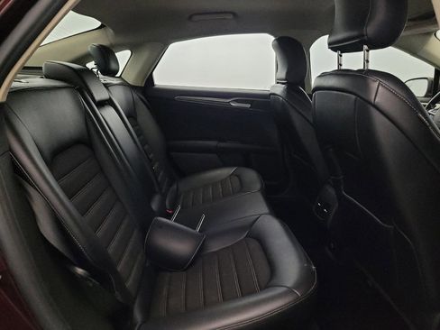 Used 2017 Ford Fusion SE w/ Equipment Group 201A FWD image 19