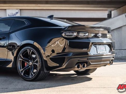 Used 2020 Chevrolet Camaro SS image 50