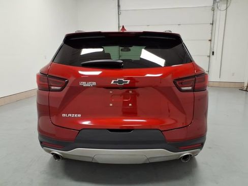 Used 2023 Chevrolet Blazer LT FWD image 4