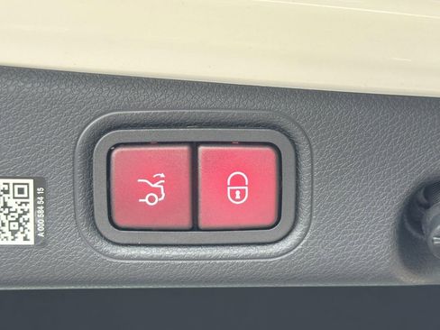 Certified 2023 Mercedes-Benz E 450 4MATIC Sedan image 32