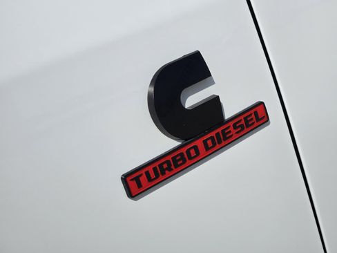 New 2026 RAM 2500 Laramie AWD/4WD image 8