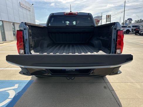 Certified 2025 Chevrolet Colorado W/T w/ WT Custom Package RWD image 19