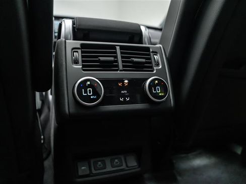 New 2026 Land Rover Discovery Limited Edition AWD/4WD image 29