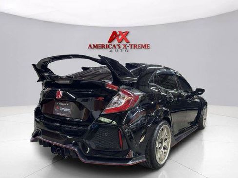 Used 2017 Honda Civic Type R image 7