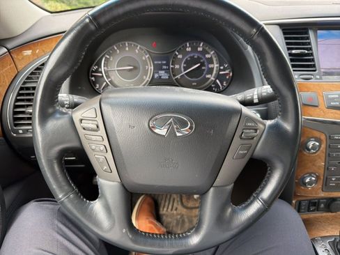 Used 2014 INFINITI QX80 4WD w/ Theater Package image 23