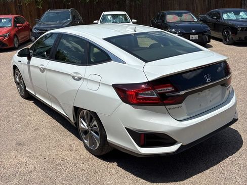 Used 2018 Honda Clarity Plug-In Hybrid image 2