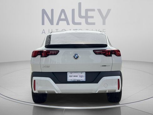 Used 2026 BMW X2 xDrive28i w/ Technology Package AWD/4WD image 3
