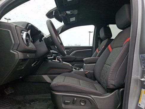 Used 2026 Chevrolet Colorado Z71 image 13