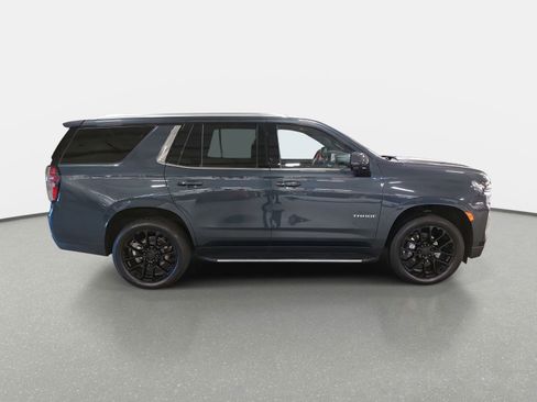 Used 2022 Chevrolet Tahoe LT w/ Luxury Package image 4