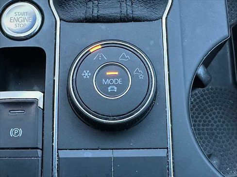 Used 2019 Volkswagen Atlas SE image 28