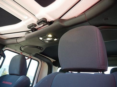 Used 2021 Jeep Gladiator Rubicon image 47