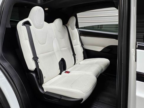 Used 2022 Tesla Model X AWD/4WD image 18