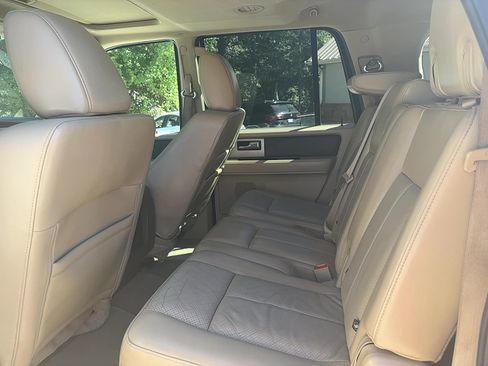 Used 2013 Ford Expedition EL XLT RWD image 12