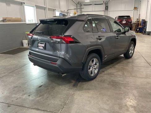 Used 2025 Toyota RAV4 LE AWD/4WD image 6