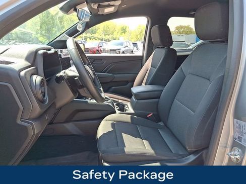 Used 2023 Chevrolet Colorado Trail Boss w/ Advanced Trailering Package AWD/4WD image 2