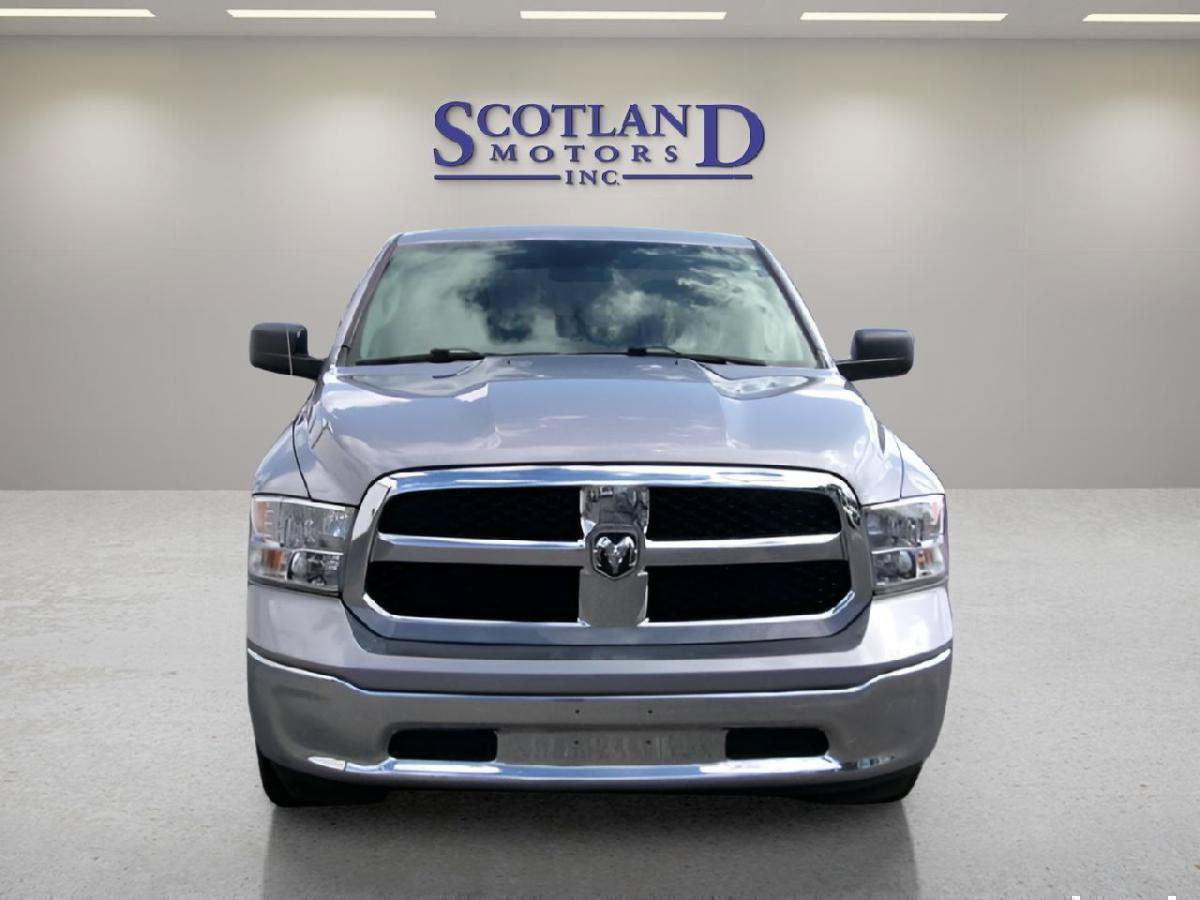 Used 2024 RAM 1500 Classic SLT AWD/4WD image 3