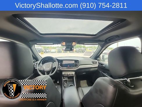Certified 2025 Dodge Durango GT AWD/4WD image 5