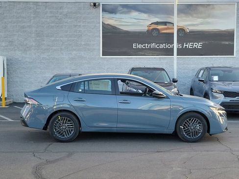 New 2026 Nissan Sentra SV w/ Floor Mat Package FWD image 20
