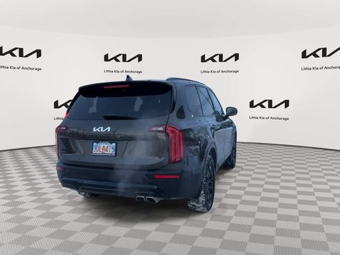 Used 2022 Kia Telluride EX w/ EX Premium Package image 8