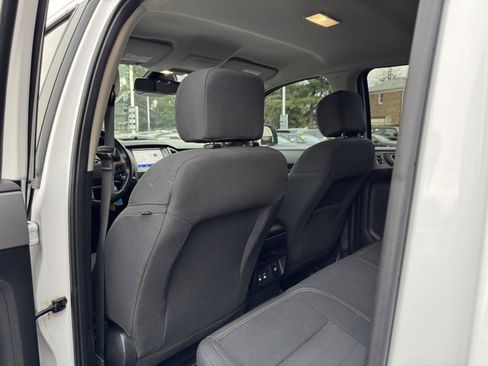 Used 2019 Ford Ranger XLT w/ Equipment Group 302A Luxury AWD/4WD image 32