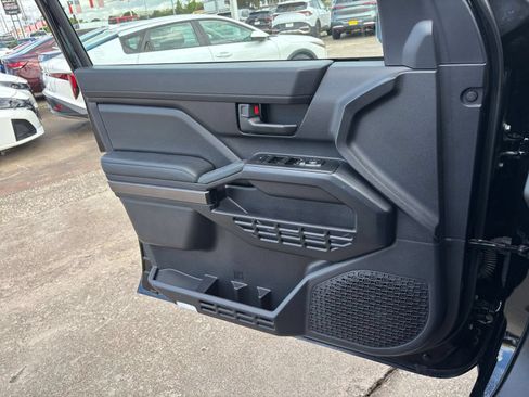 Used 2025 Toyota 4Runner SR5 RWD image 15