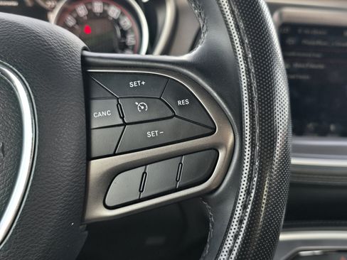 Used 2020 Dodge Challenger SXT w/ Plus Package AWD/4WD image 20