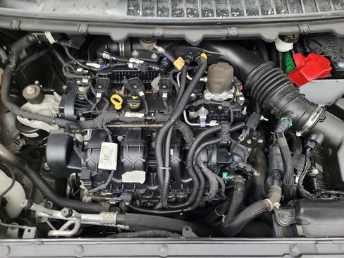 Used 2019 Ford Edge Titanium w/ Equipment Group 301A AWD/4WD image 30