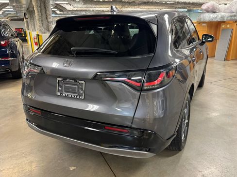 Used 2024 Honda HR-V EX-L image 5
