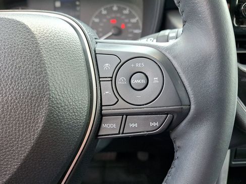 Used 2024 Toyota Corolla Cross LE AWD/4WD image 18