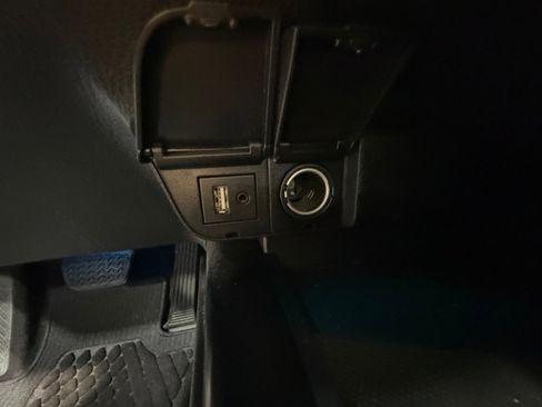 Used 2018 Toyota Camry XLE image 31