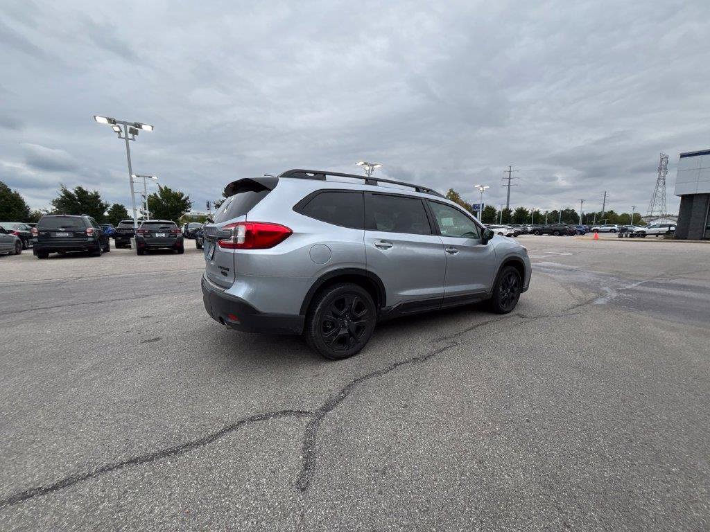 Used 2024 Subaru Ascent Onyx Edition AWD/4WD image 12