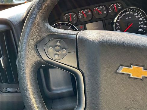 Used 2018 Chevrolet Silverado 1500 Custom w/ Trailering Package AWD/4WD image 23