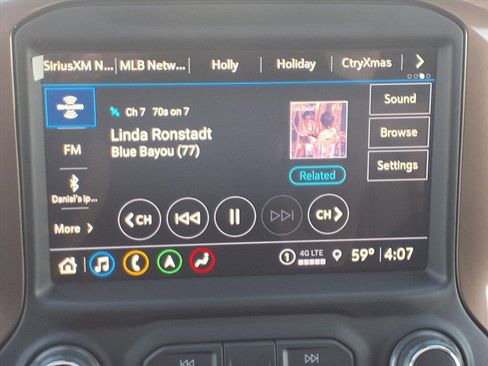 Used 2021 Chevrolet Silverado 1500 High Country w/ Technology Package image 17