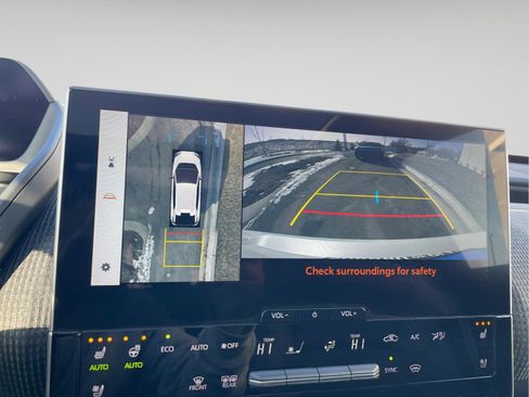 Certified 2024 Subaru Solterra Touring w/ Touring Package image 22