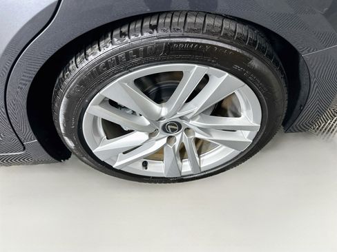 Used 2025 Lexus IS 300 w/ Comfort Package RWD image 11